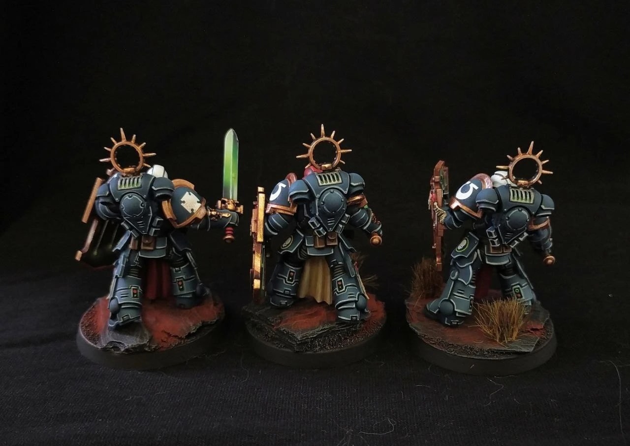Siege Studios Paints Alpha Legion Bladeguard Veterans for Client Commission — 3