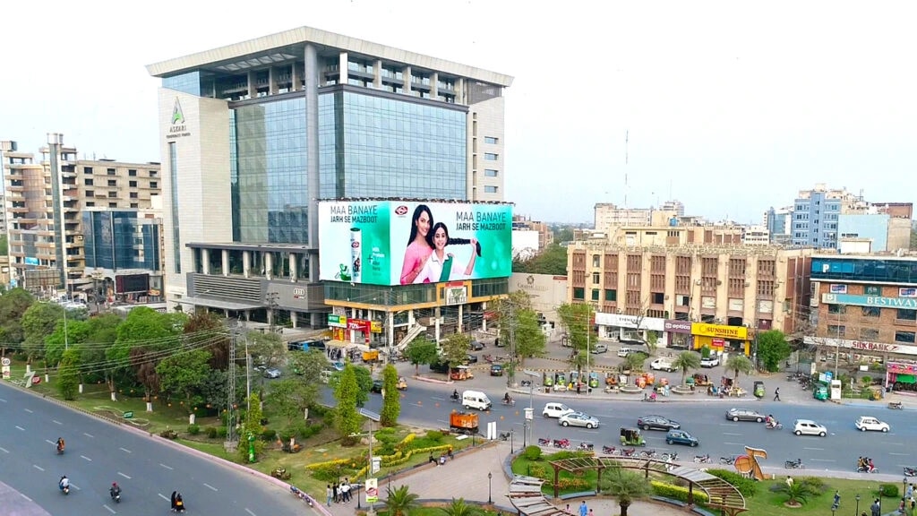 Sahar Advertising Services Launches OOH Campaign for Jetour Pakistan Across Punjab — 2