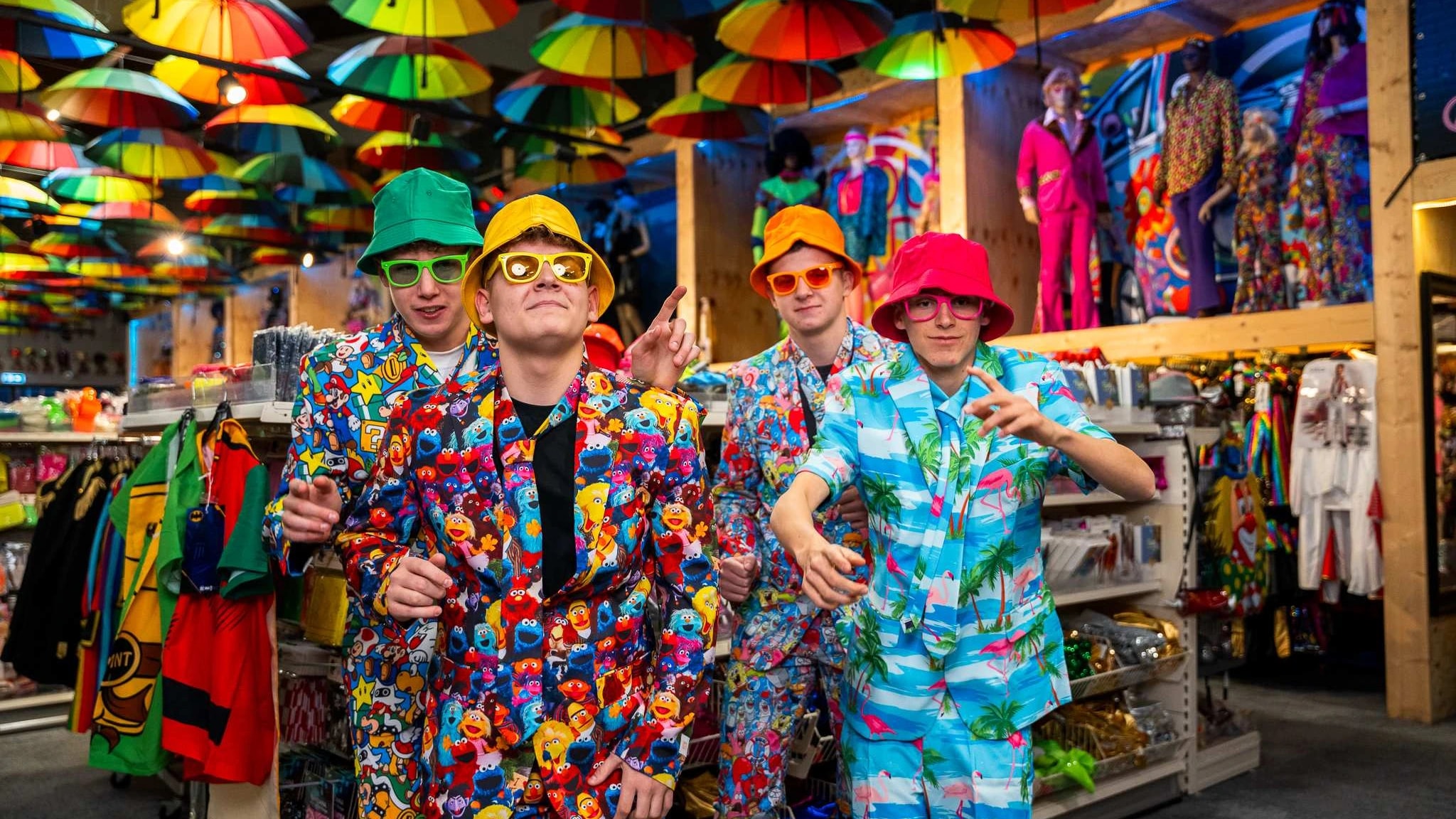 Brand Bazen Creative Agency Rebrands Dutch Party Retailer Robbies Feestkleding
