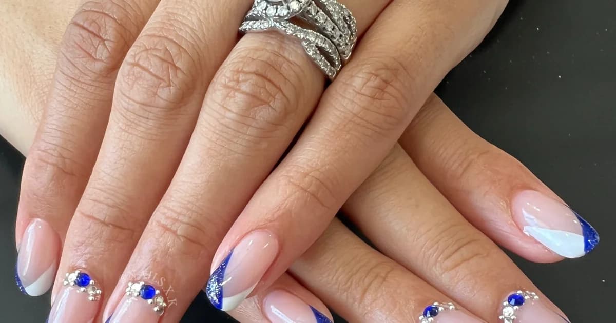 Freelance Creator Mahrukh Kalandan Produces Brand Content for TheWhiteRoom Nail Studio — 4